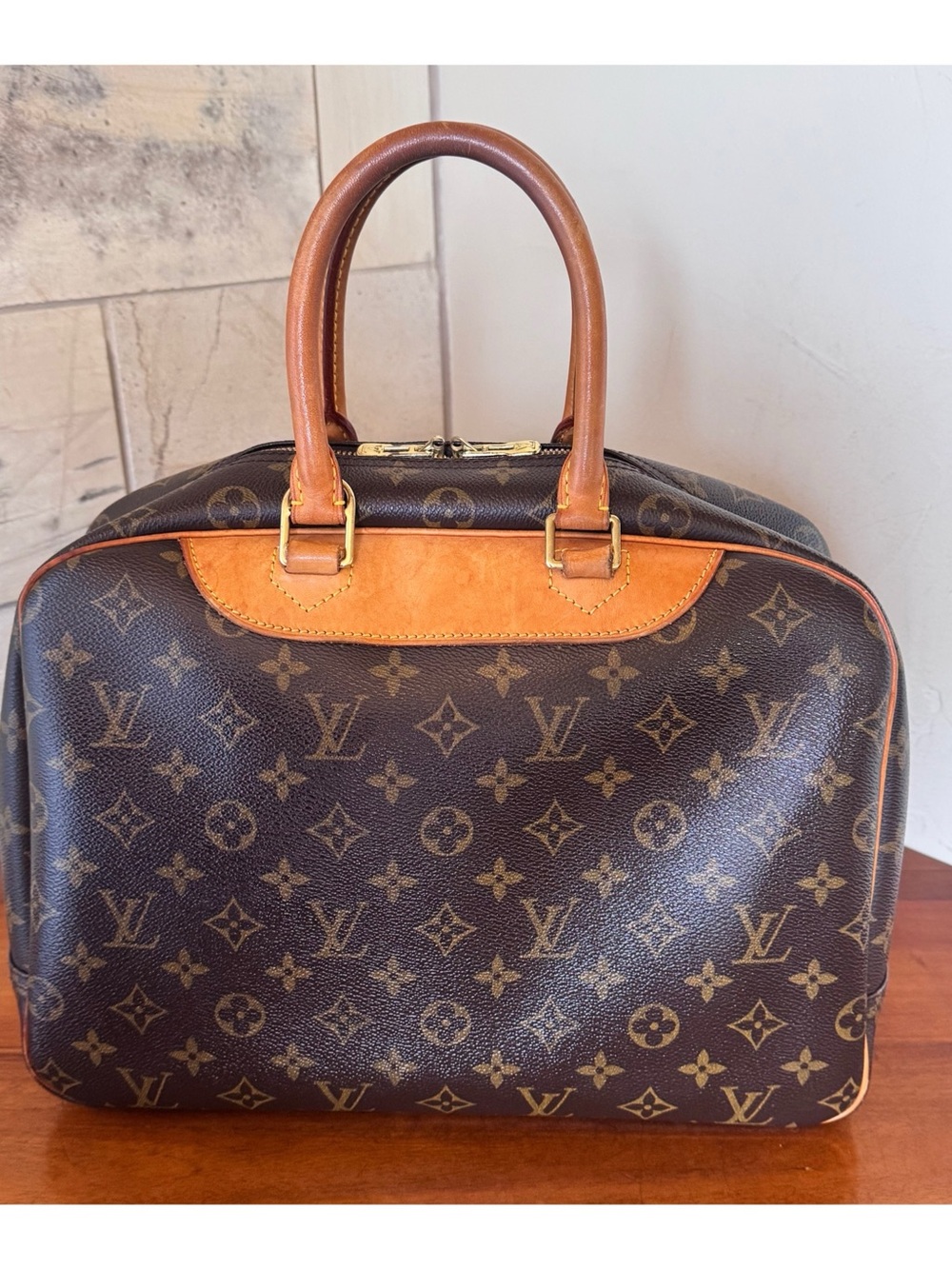 💙GORGEOUS💙LOUIS VUITTON DEAUVILLE HANDBAG - Picture 2 of 16